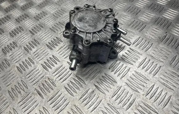 Audi A4 S4 B7 8E 8H Vacuum pump 03G145209C 90206C21 52005