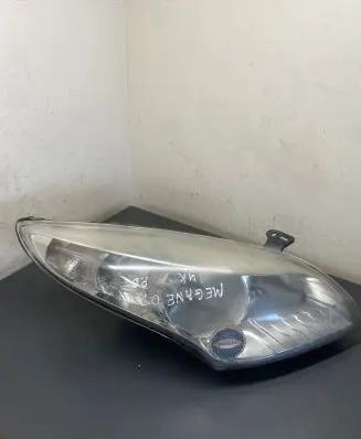 Renault Megane III Headlight/headlamp 260600018R