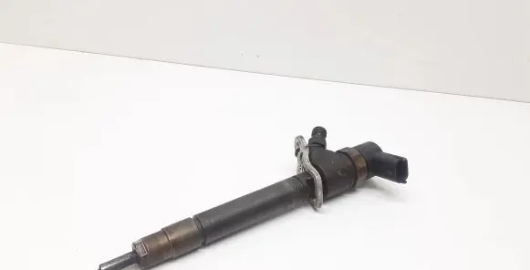 Volvo V70 Fuel injector 30777526 0445110298