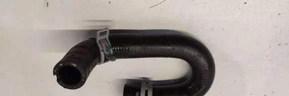 Volvo XC40 Engine coolant pipe/hose 32138057