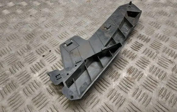 Volvo S80 Front bumper mounting bracket 30796388