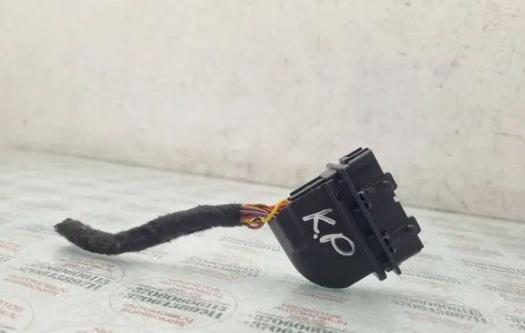 Audi A4 S4 B8 8K Front door wiring loom 8K0972701