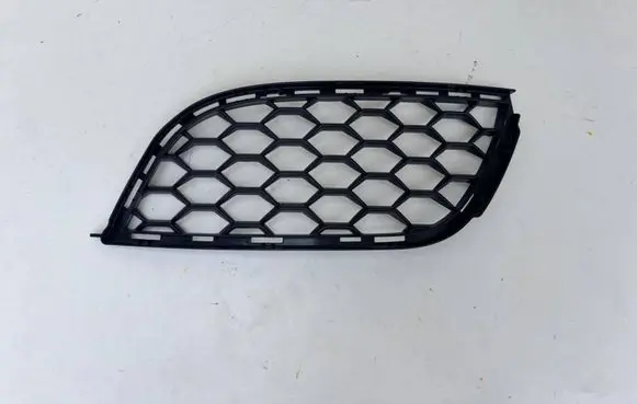 Alfa Romeo Giulietta Front grill 156109984