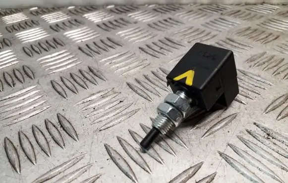 KIA Sorento Clutch pedal sensor 