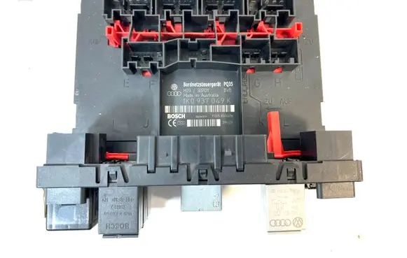 Volkswagen PASSAT B6 Central body control module 1K0937049K