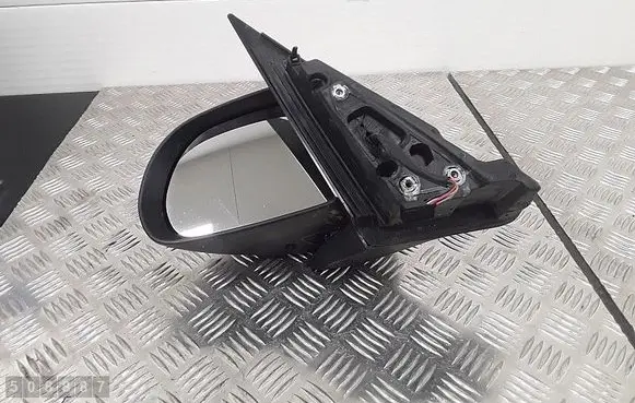 Front door electric wing mirror