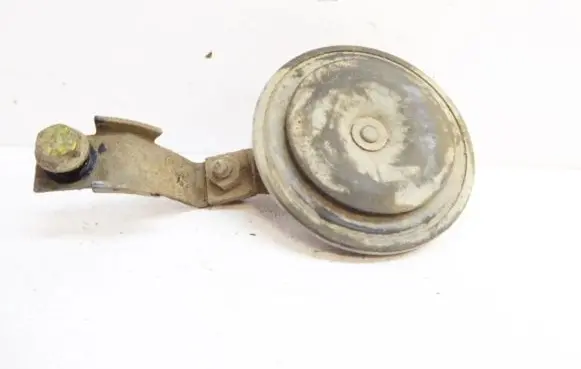 Volkswagen Golf III Horn signal