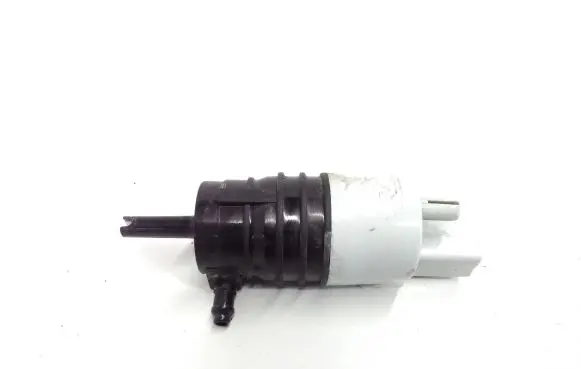Mercedes-Benz GLC C253 Windscreen/windshield washer pump A0998660121