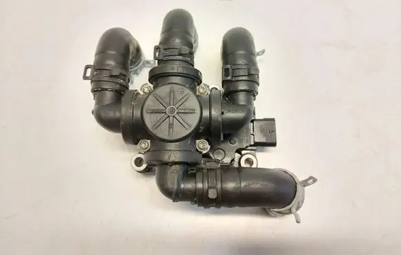 Porsche Taycan 9J1 Water pump 9J1963375QJLK01