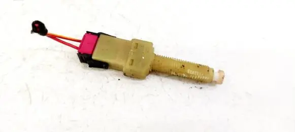 Volkswagen PASSAT B5 Brake pedal sensor switch 443945515