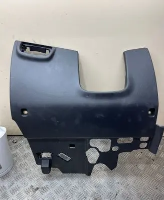 Dashboard lower bottom trim panel