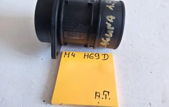 Renault Laguna I Mass air flow meter 1212123