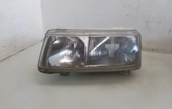 Volkswagen PASSAT B4 Headlight/headlamp