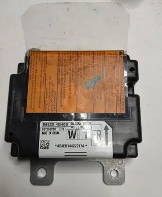 Nissan Qashqai Airbag control unit/module 988204EH0B 627260200 AE4EH144272174