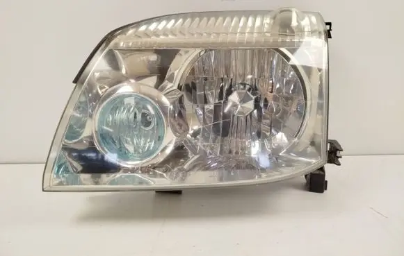 Nissan X-Trail T30 Headlight/headlamp
