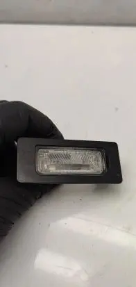 Volkswagen PASSAT B6 Number plate light 8t0943021