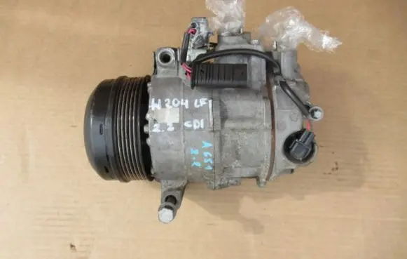 Mercedes-Benz C W204 Air conditioning (A/C) compressor (pump)