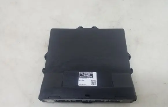 Lexus IS III XE30 Other control units/modules 8998153010