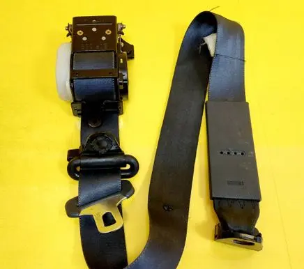 Nissan Pathfinder WD21 Front seatbelt 