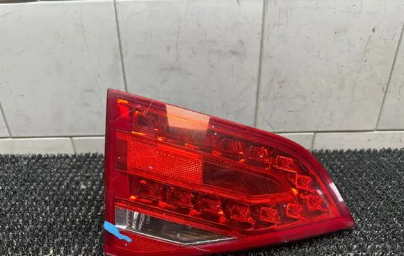 Audi A4 S4 B8 8K Tailgate rear/tail lights