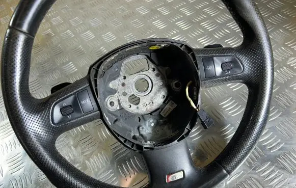 Audi Q7 4L Steering wheel 8K0419091AK 8K0419091AKURS 62038000C