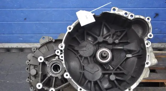 Volvo S40, V40 Manual 6 speed gearbox P30616071