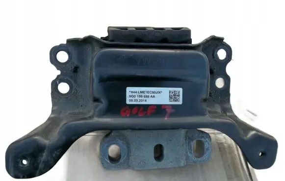 Volkswagen Golf VII Engine mount bracket 5Q0199555AA