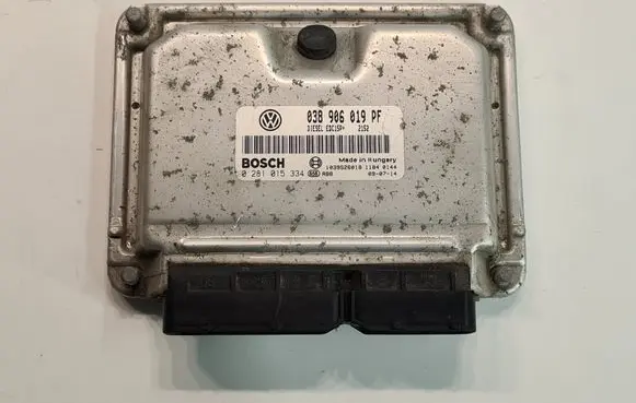 Skoda Octavia Mk1 (1U) Engine control unit/module 038906019PF 0281015334