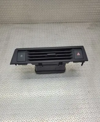 Opel Astra L Dash center air vent grill 9840073980A