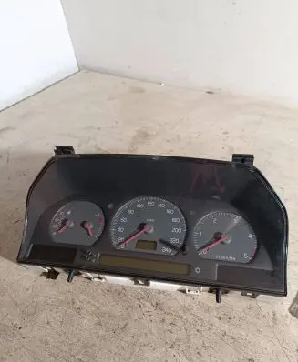 Speedometer (instrument cluster)
