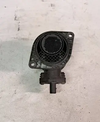 Volkswagen PASSAT B5.5 Mass air flow meter 0281002463 038906461