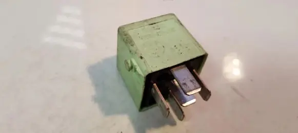 BMW 5 E39 Other relay 61368373700 61.368373700