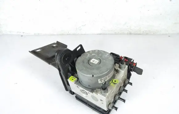 Skoda Octavia Mk3 (5E) ABS Pump 5Q0614517CS