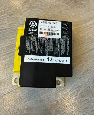 Volkswagen PASSAT B6 Airbag control unit/module 3C0909605M 3807320P 003BTPKND64