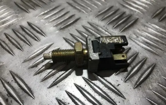 Mazda 323 Brake pedal sensor switch