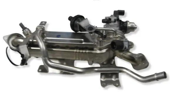 Land Rover Range Rover Velar EGR valve M4D39U438AC