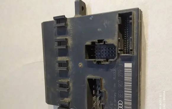 Audi A4 S4 B7 8E 8H Comfort/convenience module 8E0907279J