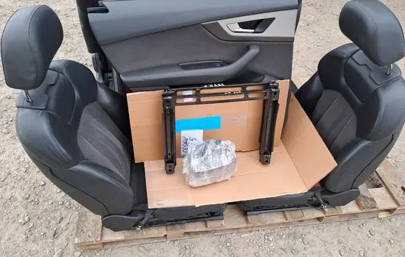 Audi Q7 4M Seat set 