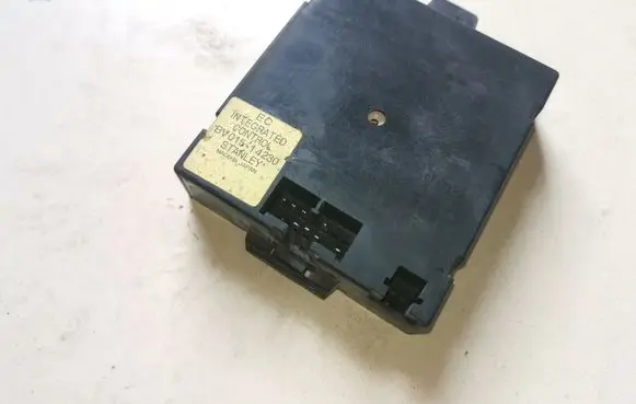 Honda Legend Other control units/modules BV01514230