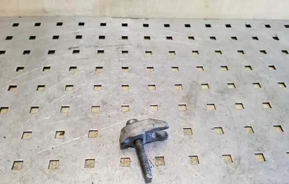 Fuel Injector clamp holder