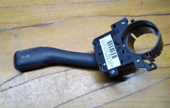 Audi A3 S3 8L Indicator stalk 8L0953513G