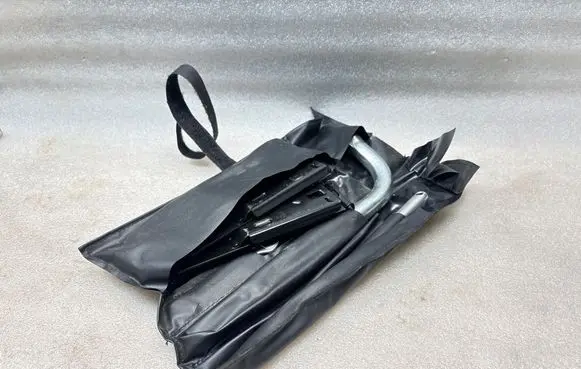 Audi Q3 8U Tool set 7L0860321 8K0805615 8N0012219