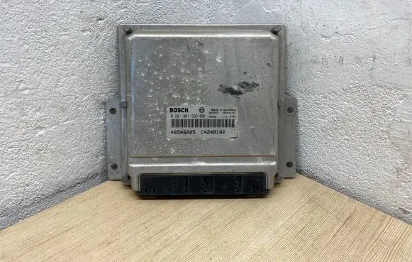 Fiat Bravo - Brava Engine control unit/module 46546205 0281001928 C424B182