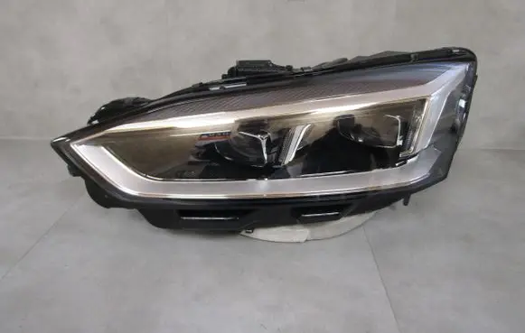 Audi A5 Headlight/headlamp 8W6941035E