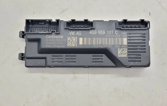 Audi A6 Allroad C7 Tailgate/trunk control unit/module 