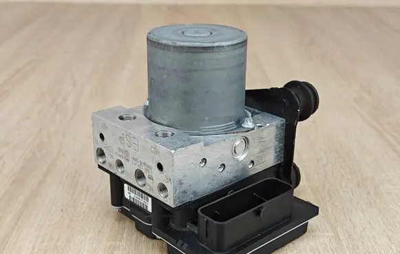 Audi Q5 SQ5 8R ABS Pump 8R0907379AS 8R0614517DB