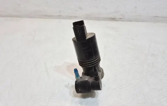 Nissan Rogue Windscreen/windshield washer pump 1050123 1711304222D