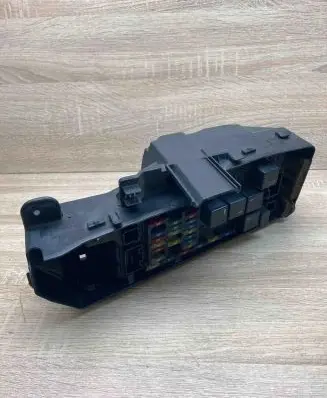 Volvo S60 Fuse module 9494210