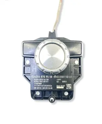 Mercedes-Benz C W204 Head unit multimedia control A2048709558 A2049020501