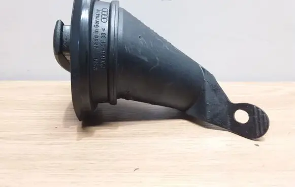 Audi A6 S6 C6 4F Oil fill pipe 059103482C